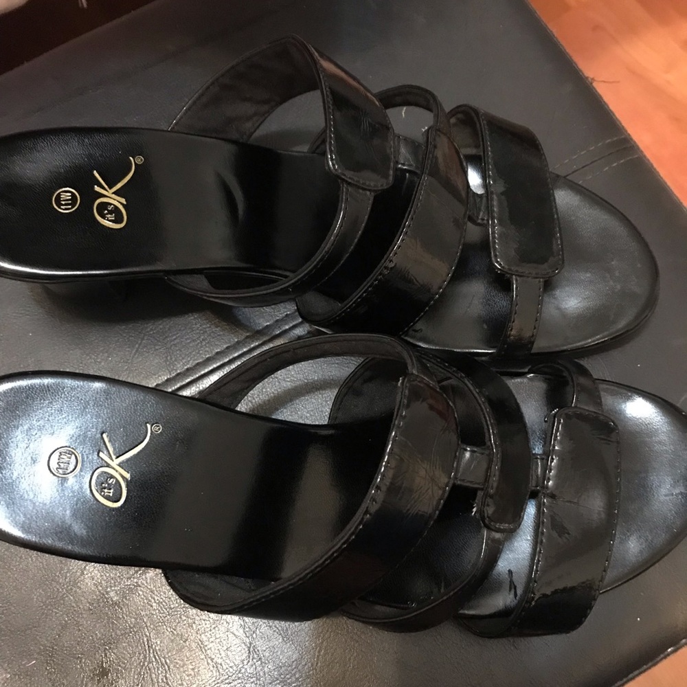 Like new It’s OK black dressy sandals
